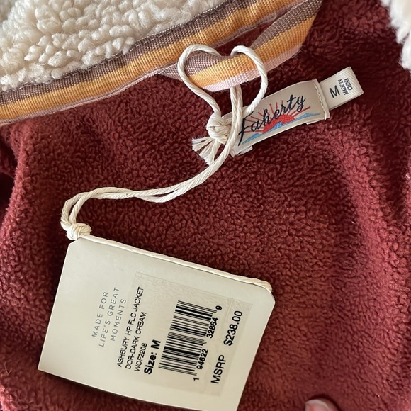 Women's Cream Sherpa Jacket - Picture 2 of 4